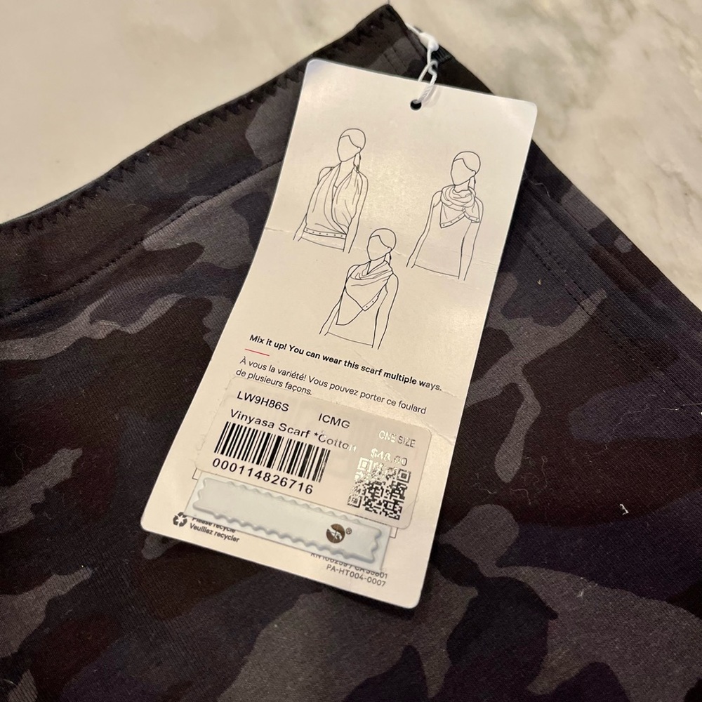 Lululemon - Picture 2 of 3